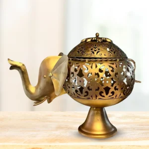 Metal candle and dry flowers holder